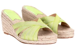 Apple (Kelly)<Stubbs & Wootton Best