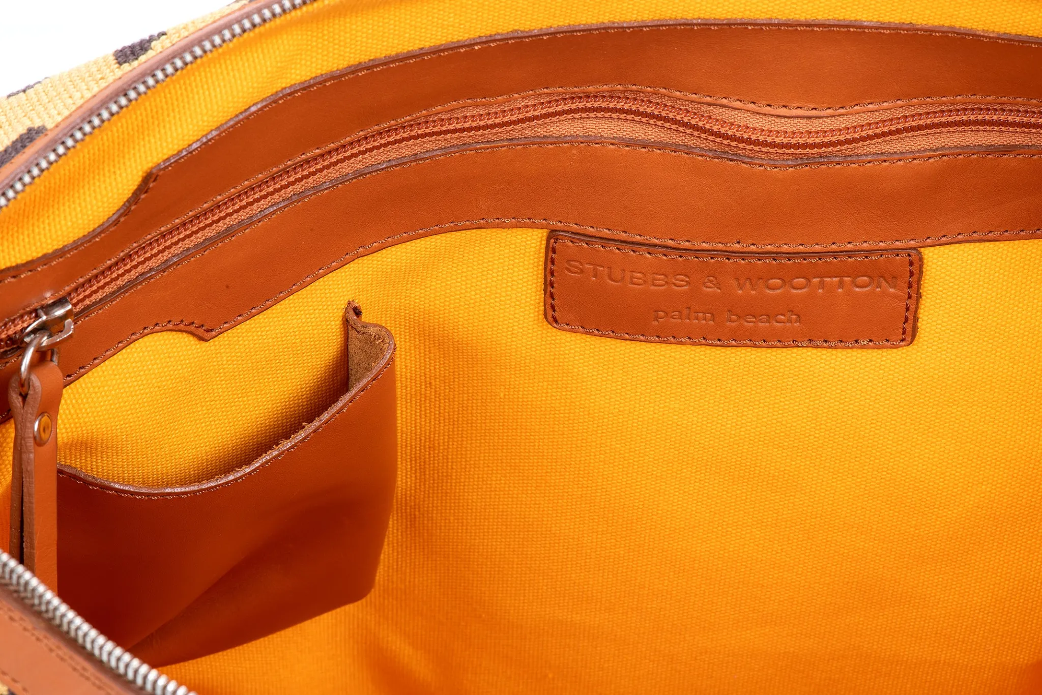 Russell Tote<Stubbs & Wootton New